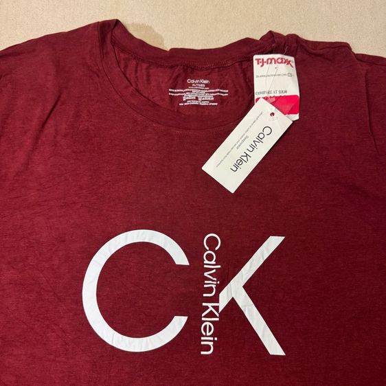 เสื้อยืด Calvin Klein Size XL 