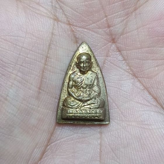 หลวงปู่ทวด หลังหนังสือห้าแถว กลีบบัวแข้งยาว ปี2506
