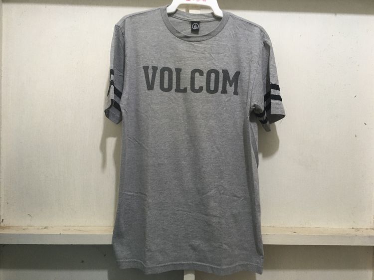 เสื้อยืดคอกลม แบรนด์ VOLCOM สีเทา
