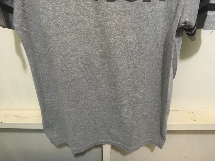 เสื้อยืดคอกลม แบรนด์ VOLCOM สีเทา รูปที่ 4