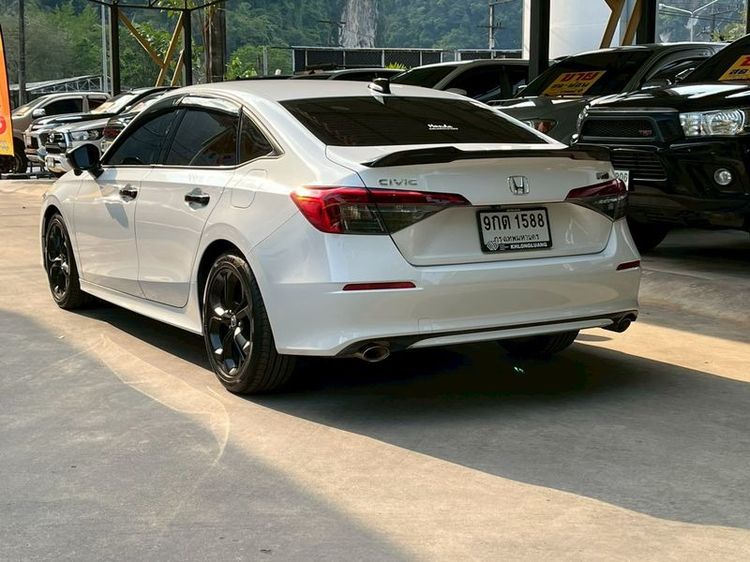 Honda Civic 2021 1.5 RS Sedan เบนซิน ไม่ติดแก๊ส เกียร์อัตโนมัติ ขาว รูปที่ 4