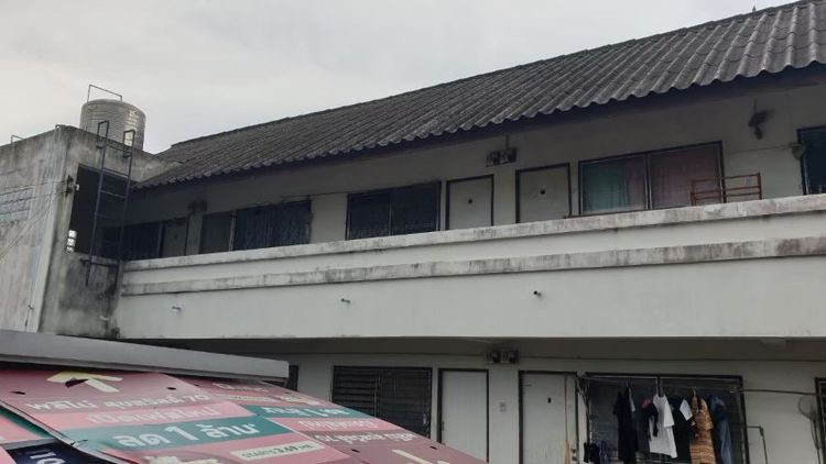 ไม่มี สร้างเสร็จก่อน 2010 ไม่ใช่  ขายกิจการหอพัก2ชั้น 16ห้อง พร้อมที่ดิน  รูปที่ 3