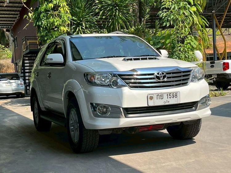 Toyota Fortuner 2013 2.5 G Utility-car ดีเซล ไม่ติดแก๊ส เกียร์อัตโนมัติ ขาว รูปที่ 3