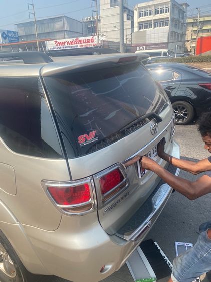 Toyota Fortuner 2006 3.0 V 4WD Utility-car ดีเซล ไม่ติดแก๊ส เกียร์อัตโนมัติ บรอนซ์เงิน รูปที่ 3