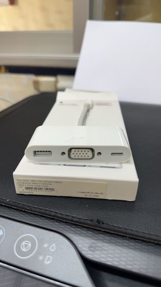 apple USB-C to VGA