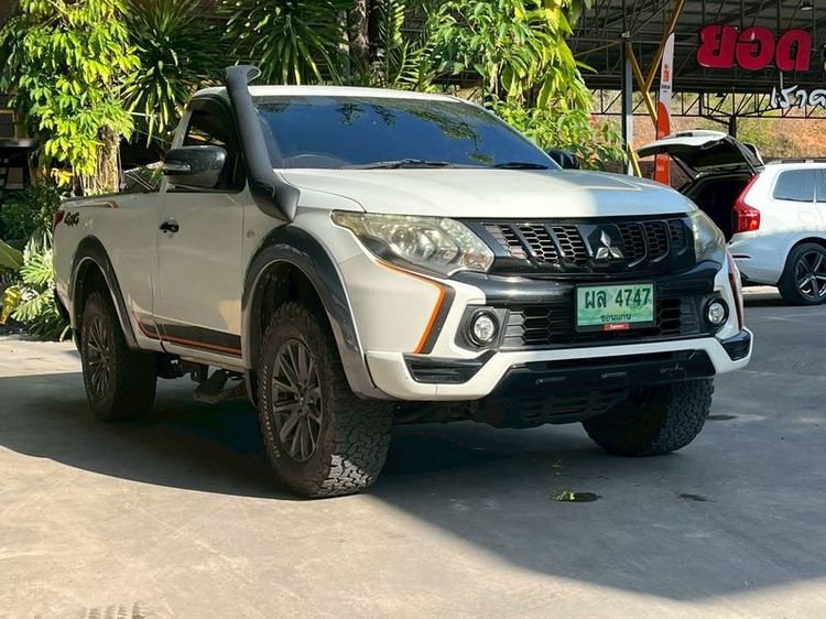 Mitsubishi Triton 2016 2.5 GL 4WD Pickup ดีเซล ไม่ติดแก๊ส เกียร์อัตโนมัติ ขาว รูปที่ 3