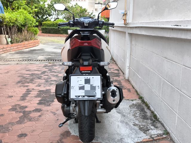 ขาย click160ABS สีขาวล้อทอง ปี2022 รูปที่ 6