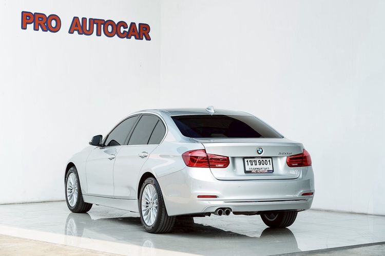 BMW Series 3 2020 320d Sedan ดีเซล ไม่ติดแก๊ส เกียร์อัตโนมัติ บรอนซ์เงิน รูปที่ 4