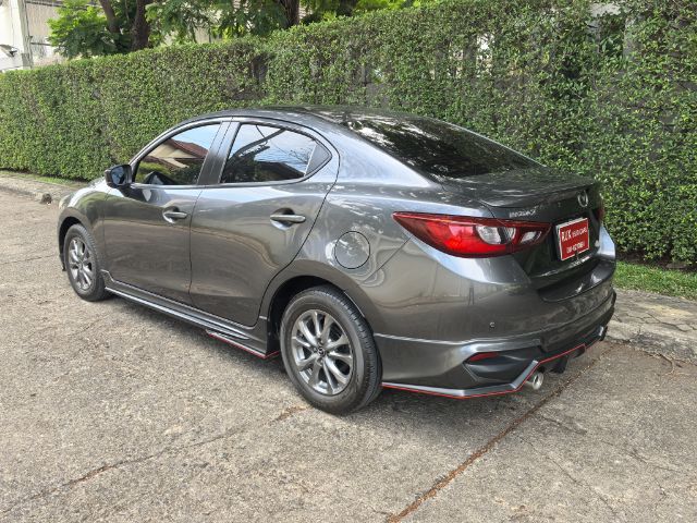 Mazda Mazda 2 2022 1.3 C Sedan เบนซิน ไม่ติดแก๊ส เกียร์อัตโนมัติ เทา รูปที่ 2