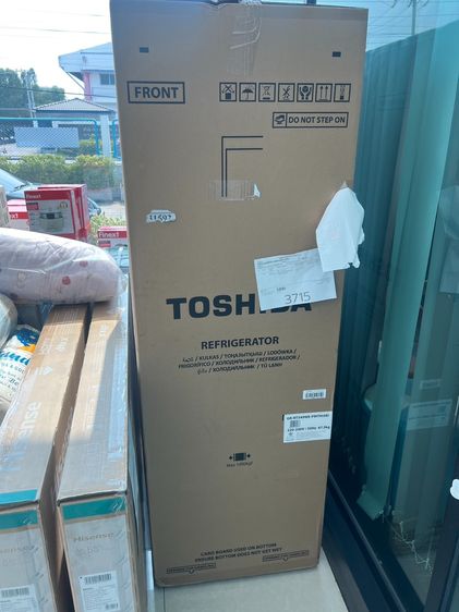 ตู้เย็น 2 ประตู 9.5 คิว สีดำ Toshiba มือ1 ใหม่แกะกล่อง 7,000 บาท