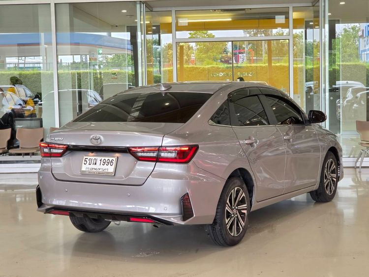 Toyota Yaris ATIV 2023 1.2 Sport Premium Sedan เบนซิน ไม่ติดแก๊ส เกียร์อัตโนมัติ เทา รูปที่ 4