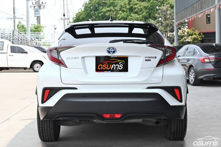 Toyota C-HR 2022 1.8 Hybrid Premium Safety Utility-car ไฮบริด ไม่ติดแก๊ส เกียร์อัตโนมัติ ขาว รูปที่ 4