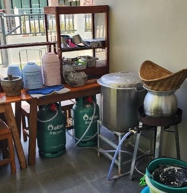 โละด่วน เลิกกิจการ อุปกรณ์ร้านก๋วยเตี๋ยวตามสั่ง  ครบชุดสภาพดี พร้อมเปิดร้าน ต้องการเคลียร์พื้นที่ พิกัดแยกมาบข่าระยอง 0818695519 ครับ รูปที่ 9