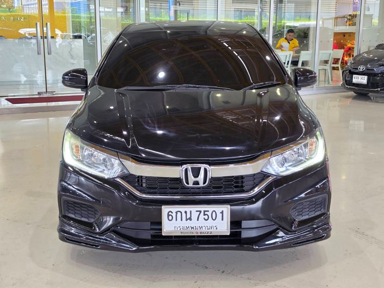Honda City 2017 1.5 S Sedan เบนซิน ไม่ติดแก๊ส เกียร์ธรรมดา ดำ รูปที่ 2