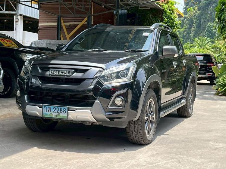 รถ Isuzu D-MAX 3.0 V-Cross Z Prestige 4WD สี ดำ
