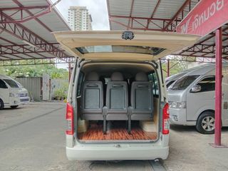 2014 รถตู้ มือสอง ดีเซล ฟรีดาวน์ ผ่อนน้อย หลังคาเตี้ย มีเบาะ รถ 9 ที่นั่ง toyota hiace GL 3.0 ไมล์น้อย แต่งใหม่ รถสวย ประวัติดี เข้าศูนย์ฯ
