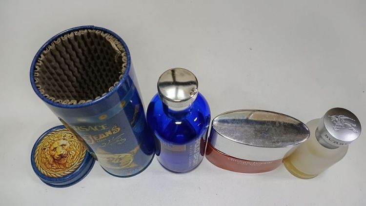 ขวดน้ำหอม มีน้ำหอมอยู่นิดหน่อย รูปที่ 3