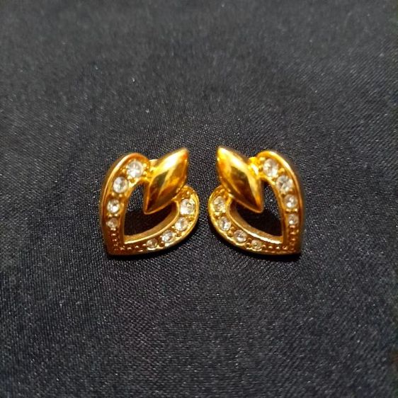 ต่างหูแบรนด์วินเทจ