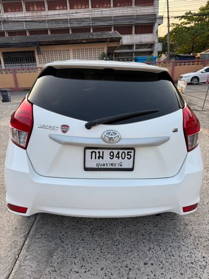 Toyota Yaris 2015 1.2 E Sedan เบนซิน ไม่ติดแก๊ส เกียร์อัตโนมัติ ขาว รูปที่ 2