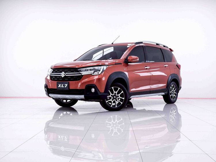 รถ Suzuki XL7 1.5 GLX สี ส้ม