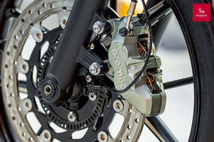 Triumph​ Streettwin900 ปี​2020 เจ้าของเดียว วิ่ง6,900Km. ใหม่มาก รูปที่ 8