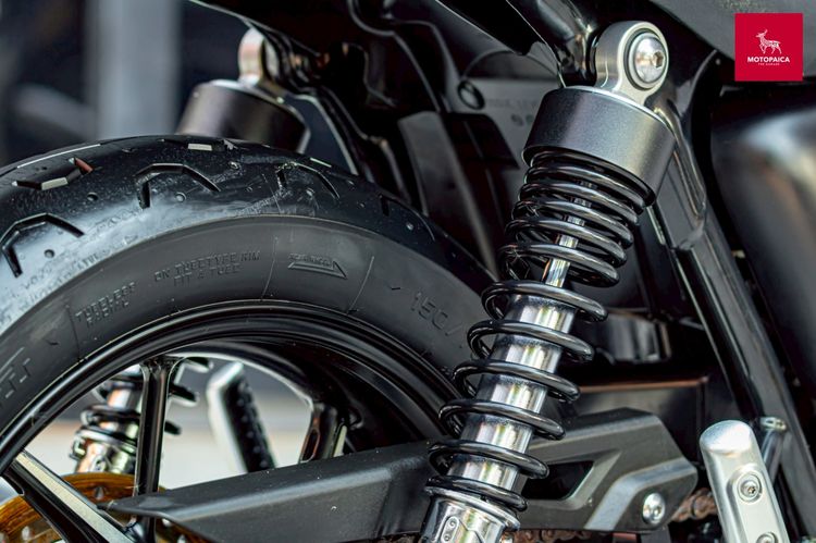 Triumph​ Streettwin900 ปี​2020 เจ้าของเดียว วิ่ง6,900Km. ใหม่มาก รูปที่ 7