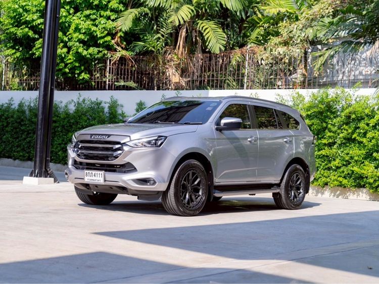 Isuzu MU-X 2022 3.0 Ultimate AT 2WD Utility-car ดีเซล ไม่ติดแก๊ส เกียร์อัตโนมัติ เทา รูปที่ 3