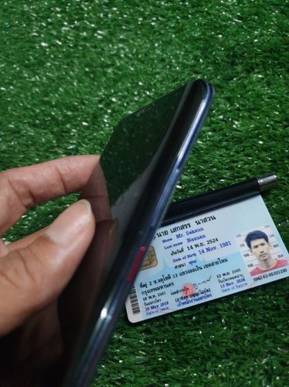 Huawei Mate 20 Pro ติดรหัสล็อคหน้าจอจอแท้เดิมติดเครื่องฝาหลังร้าวนิดนึง ปุ่มกดใช้ได้ทุกปุ่ม สนใจนัดรับได้ที่ถนนจตุโชติเขตสายไหม รูปที่ 2