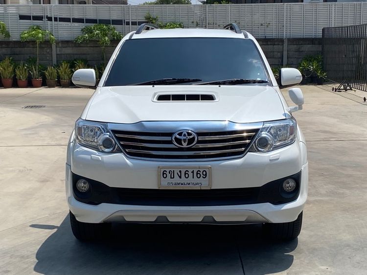 Toyota Fortuner 2014 3.0 TRD Sportivo III 4WD Utility-car ดีเซล ไม่ติดแก๊ส เกียร์อัตโนมัติ ขาว รูปที่ 3