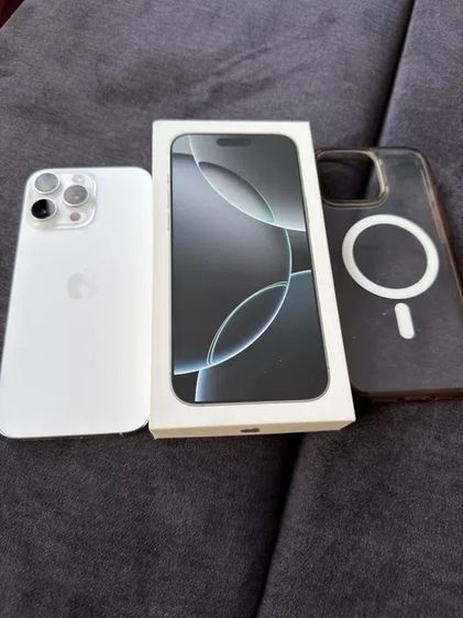 ไอโฟน Apple 16 Pro Max 256GB สีเงินขาวไทเทเนียม สภาพเหมือนใหม่