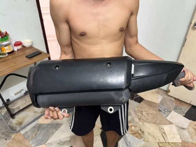 ท่อเดิม XMAX 300 รูปที่ 2