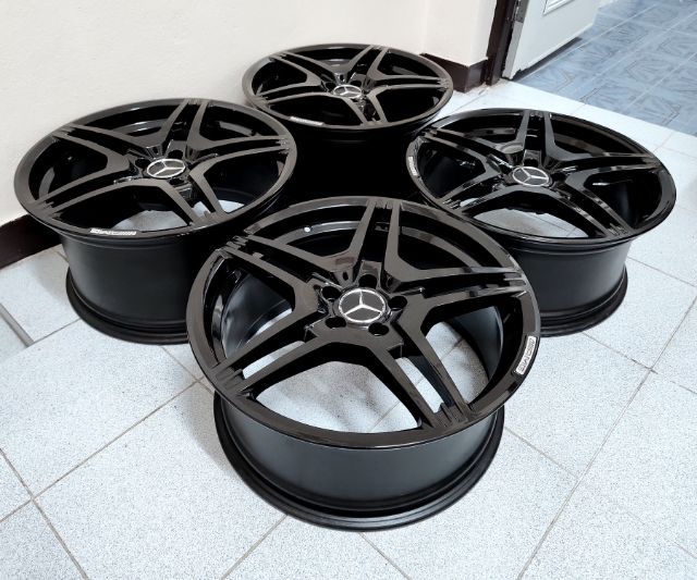 ล้อ AMG Benz ขอบ19 สีดำเงาตาแตก 5รู112 กว้าง8.5-9.5 ET45 สภาพใหม่กริ้บๆ ใส่ตรงรุ่น Benz และใส่รถรุ่นอื่นๆถามได้ครับ
พร้อมเปลี่ยน ถ่วงล้อฟรี รูปที่ 2