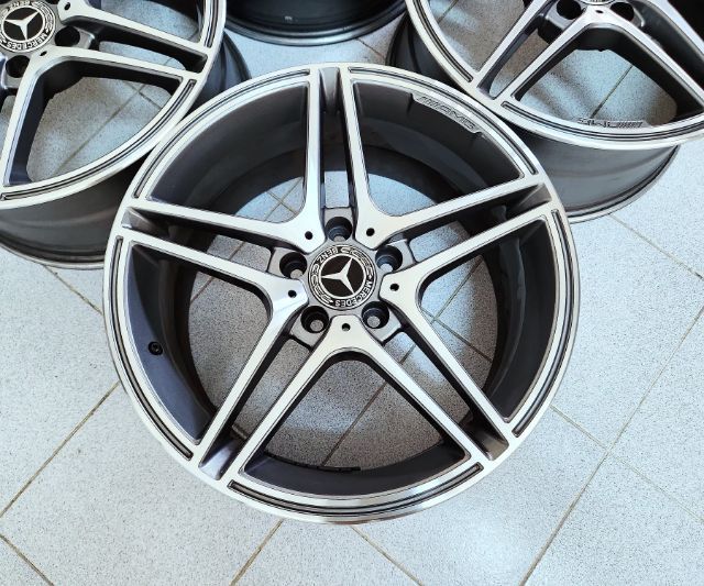 ล้อ AMG Benz ลายตัวท็อป63 ขอบ18 สีทูโทนเงาตาแตก 5รู112 กว้าง8.5 ET45 สภาพใหม่กริ้บๆ ใส่ตรงรุ่น Benz และใส่รถรุ่นอื่นๆถามได้ครับ
พร้อมเปลี่ยน รูปที่ 3