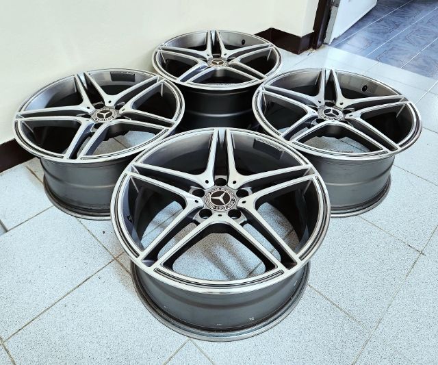 ล้อ AMG Benz ลายตัวท็อป63 ขอบ18 สีทูโทนเงาตาแตก 5รู112 กว้าง8.5 ET45 สภาพใหม่กริ้บๆ ใส่ตรงรุ่น Benz และใส่รถรุ่นอื่นๆถามได้ครับ
พร้อมเปลี่ยน รูปที่ 2