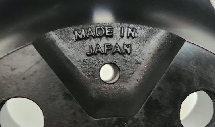 ล้อ WALD แท้ญี่ปุ่น ขอบ19 รุ่น M11C Mahora ใส่Benz รู112ได้ และรถญี่ปุ่นทั่วไป รู114ได้ สีทูโทนเงาตาแตก 5รู112 กว้าง8.5 ET40 สภาพใหม่กริ้บๆๆ รูปที่ 10