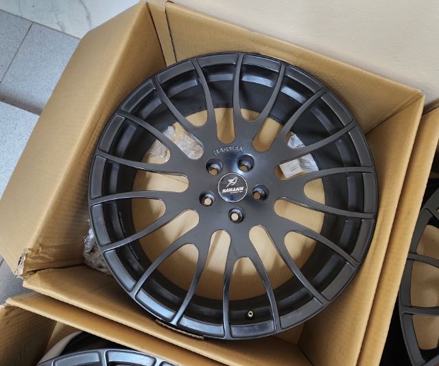 ล้อเบา Forged ลาย Hamann ขอบ20 สีเดิมโรงงานสวยๆ 5รู112 กว้าง8.5-10 ET32-40 สภาพสวยๆๆๆๆๆๆ ใส่ตรงรุ่น Benz BMW และใส่รถรุ่นอื่นๆถามได้ครับ รูปที่ 3