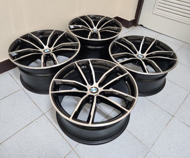 ล้อแท้ BMW M-Sport ขอบ18 5รู112 กว้าง8-9 ET30-44 สภาพใหม่กริ้บๆ ใส่ตรงรุ่น bmw Benz mg ใส่รถไฟฟ้าและใส่รถรุ่นอื่นๆถามได้ครับ
พร้อมเปลี่ยน  รูปที่ 2