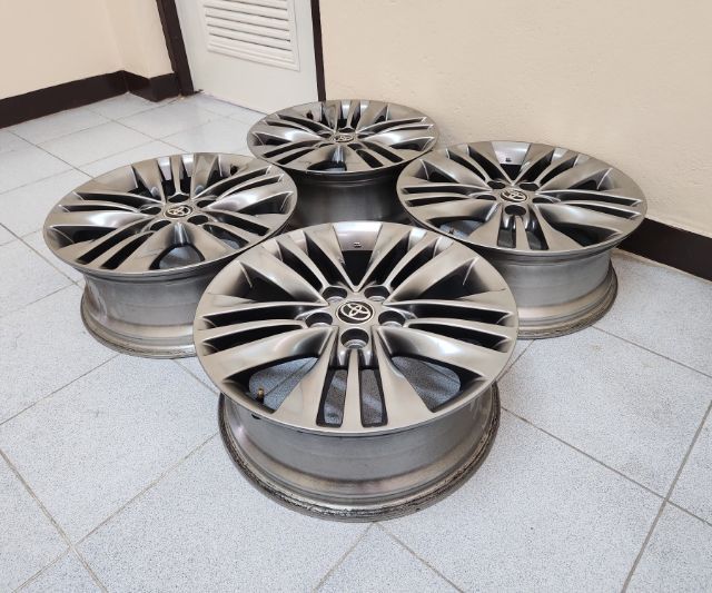 ล้อแท้ อัลพาร์ดตัวใหม่ล่าสุด ขอบ18 สีไฮเปอร์ 5รู120 สภาพสวยๆๆๆ ใส่รถรุ่นอื่นๆถามได้ครับ
พร้อมเปลี่ยน ถ่วงล้อฟรี 
📞✅โท090-325-3193 รูปที่ 3