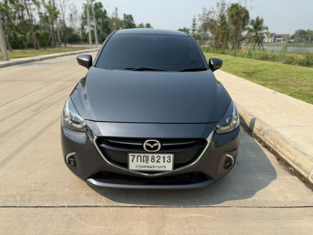 Mazda Mazda 2 2018 1.3 Sports High Plus Sedan ดีเซล ไม่ติดแก๊ส เกียร์อัตโนมัติ ดำ รูปที่ 4