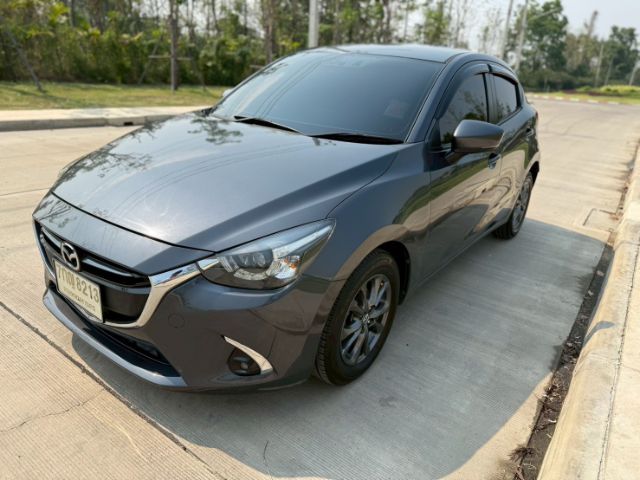 Mazda Mazda 2 2018 1.3 Sports High Plus Sedan ดีเซล ไม่ติดแก๊ส เกียร์อัตโนมัติ ดำ รูปที่ 3