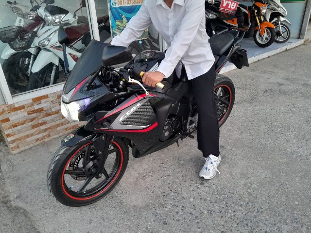 Honda cbr150 รูปที่ 4