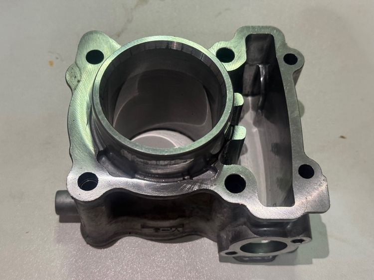 เสื้อสูบ เดิมแท้ศูนย์ มือสอง สวยๆ รูปที่ 2