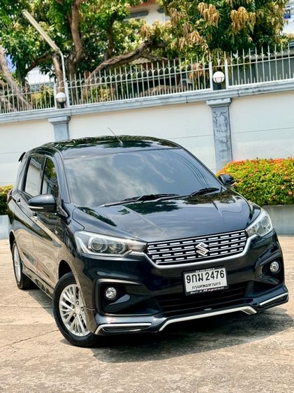 รถ Suzuki Ertiga 1.5 GX สี ดำ