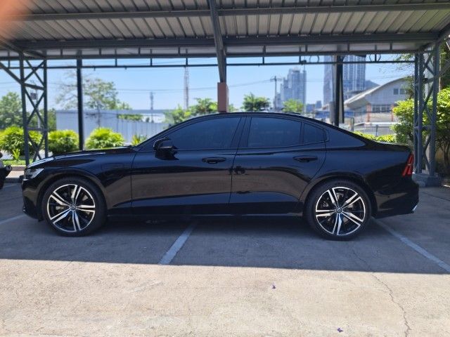 Volvo S60 2021 2.0 Recharge T8 R-Design 4WD ปลั๊กอินไฮบริด (PHEV) ไม่ติดแก๊ส เกียร์อัตโนมัติ ดำ รูปที่ 3