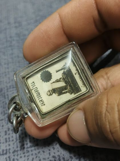 รูปภาพหลวงพ่อปาน วัดบางนมโค เลี่ยมกรอบเงินเก่า รูปที่ 8