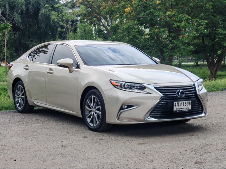 Lexus ES300h 2016 2.5 Premium Sedan ปลั๊กอินไฮบริด (PHEV) ไม่ติดแก๊ส เกียร์อัตโนมัติ บรอนซ์ทอง รูปที่ 4