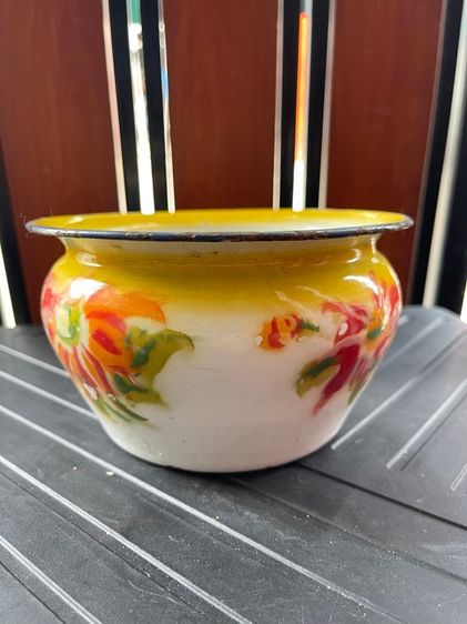 กระโถนสังกะสี ลายดอก โบราณเก่าสะสม รูปที่ 4