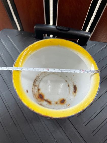 กระโถนสังกะสี ลายดอก โบราณเก่าสะสม รูปที่ 9