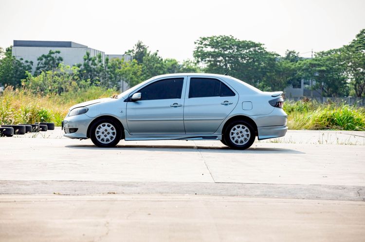Toyota Vios 2004 1.5 E Sedan เบนซิน ไม่ติดแก๊ส เกียร์อัตโนมัติ เทา รูปที่ 4