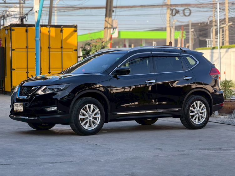รถ Nissan X-Trail 2.0 V Hybrid 4WD สี ดำ